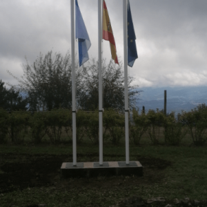 BANDERAS CON MASTIL